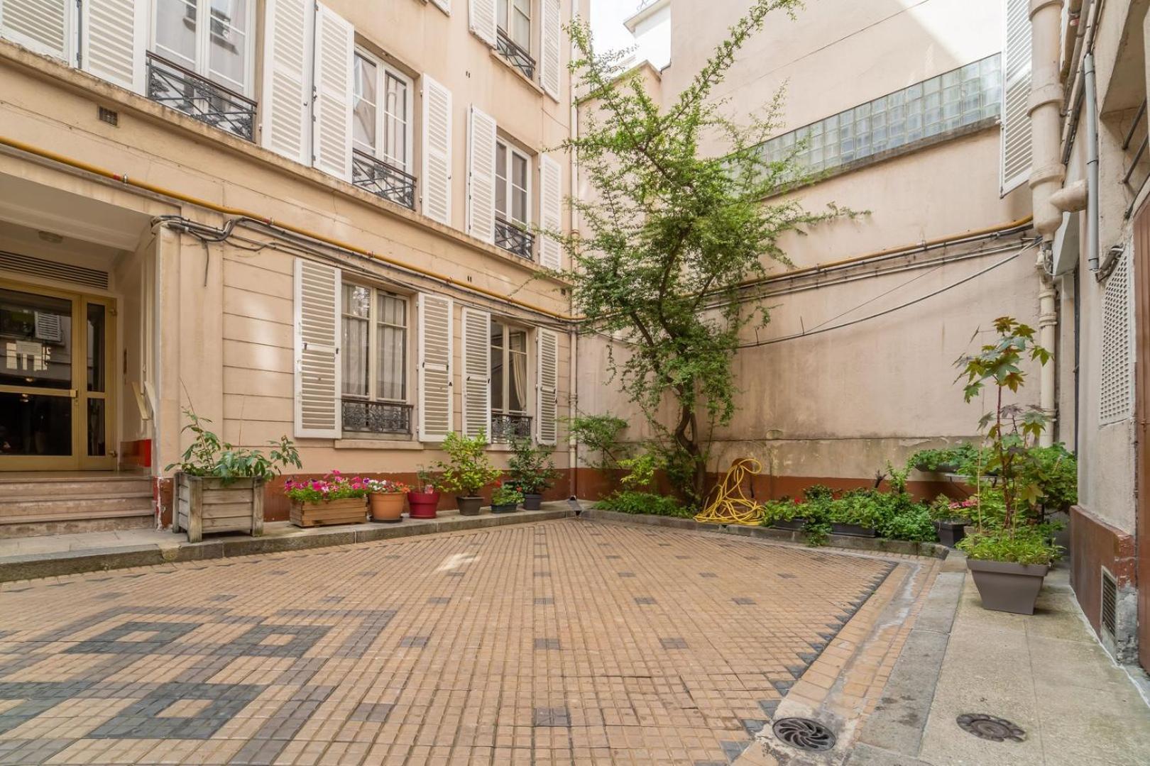 Guestready - Magnifique Appt Au Sud De Pigalle Lejlighed Paris Eksteriør billede